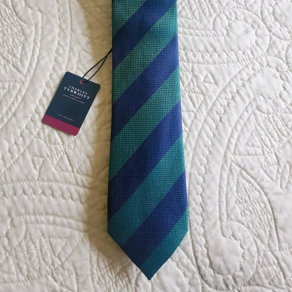 CHARLES TYRWHITT Green and Blue Block Stripe Classic Tie
